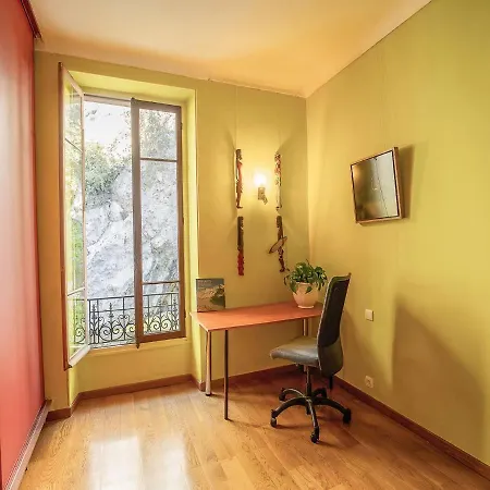Le Castelet Apartment *